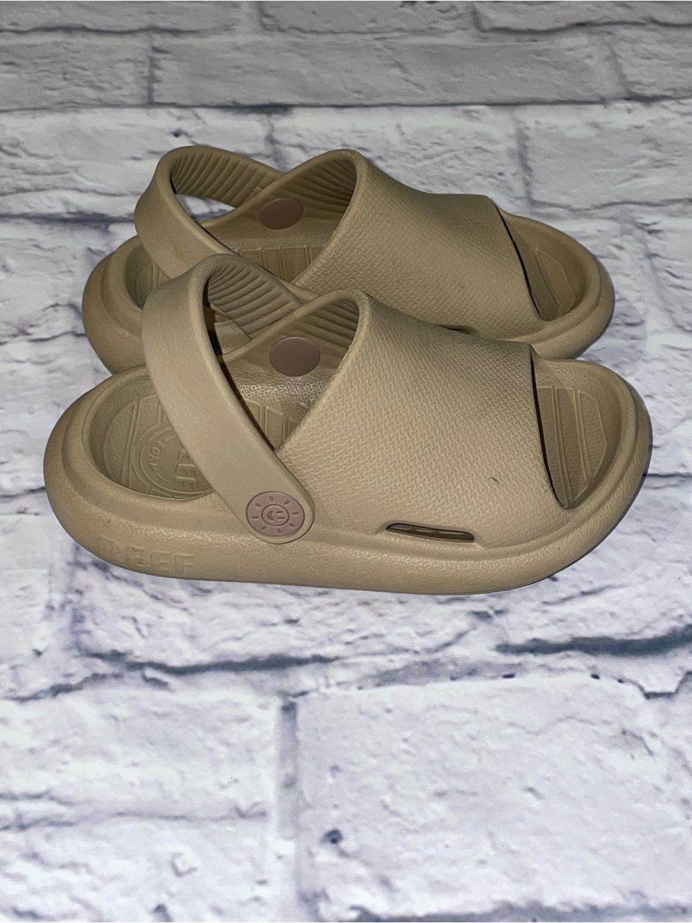 REEF Little Rio Slides - Size 7c